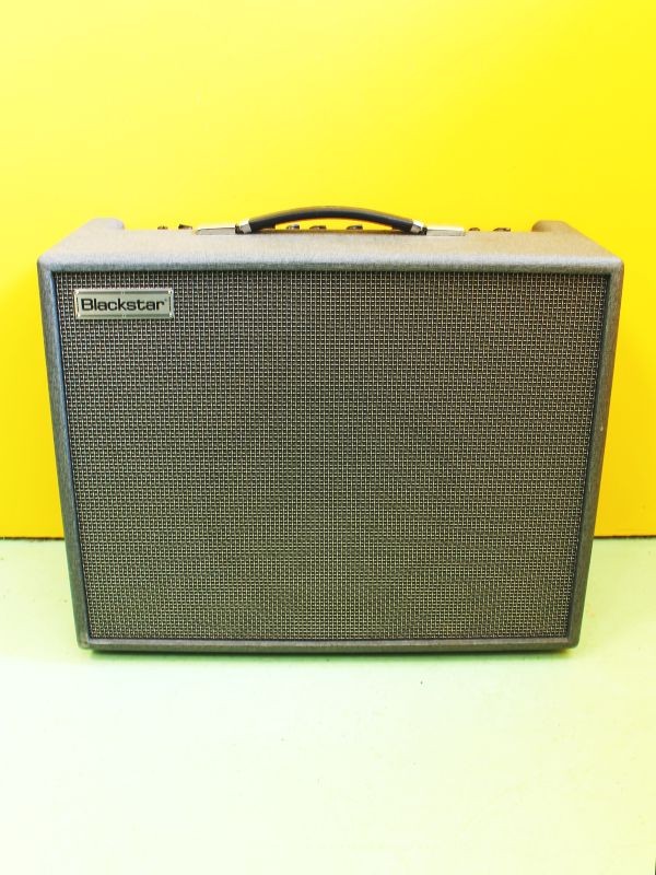 Blackstar Silverline Deluxe Modeling Guitar Combo